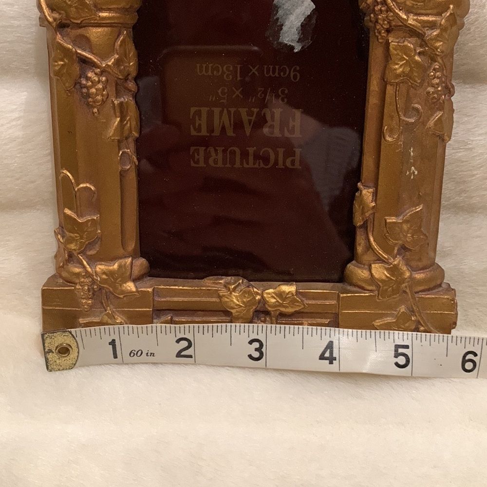 Vintage Gold Arched Frame - Picture 5 of 7
